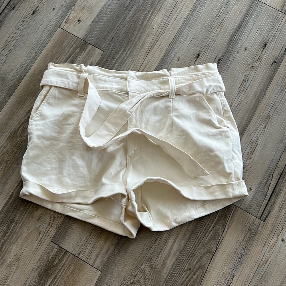 Express Shortie Extreme High Rise Size 16 nwot